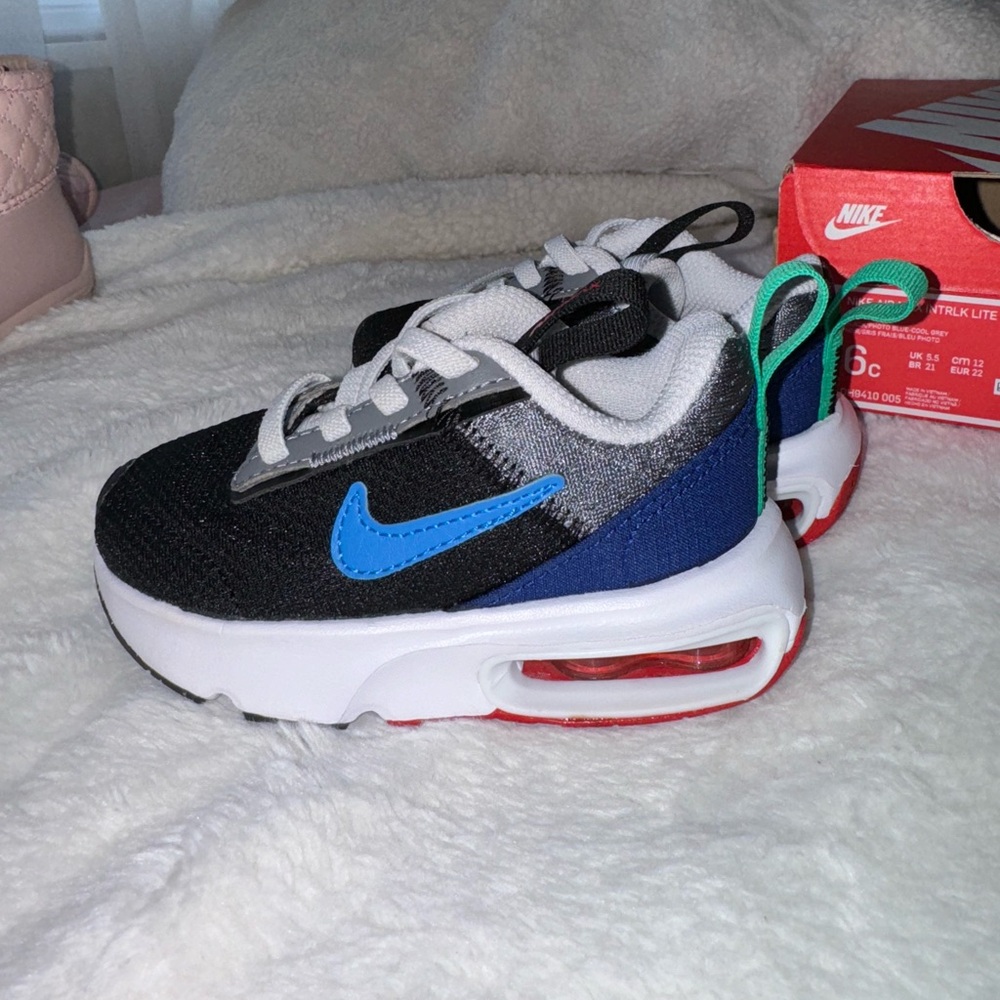 New Nike air max’s 6c